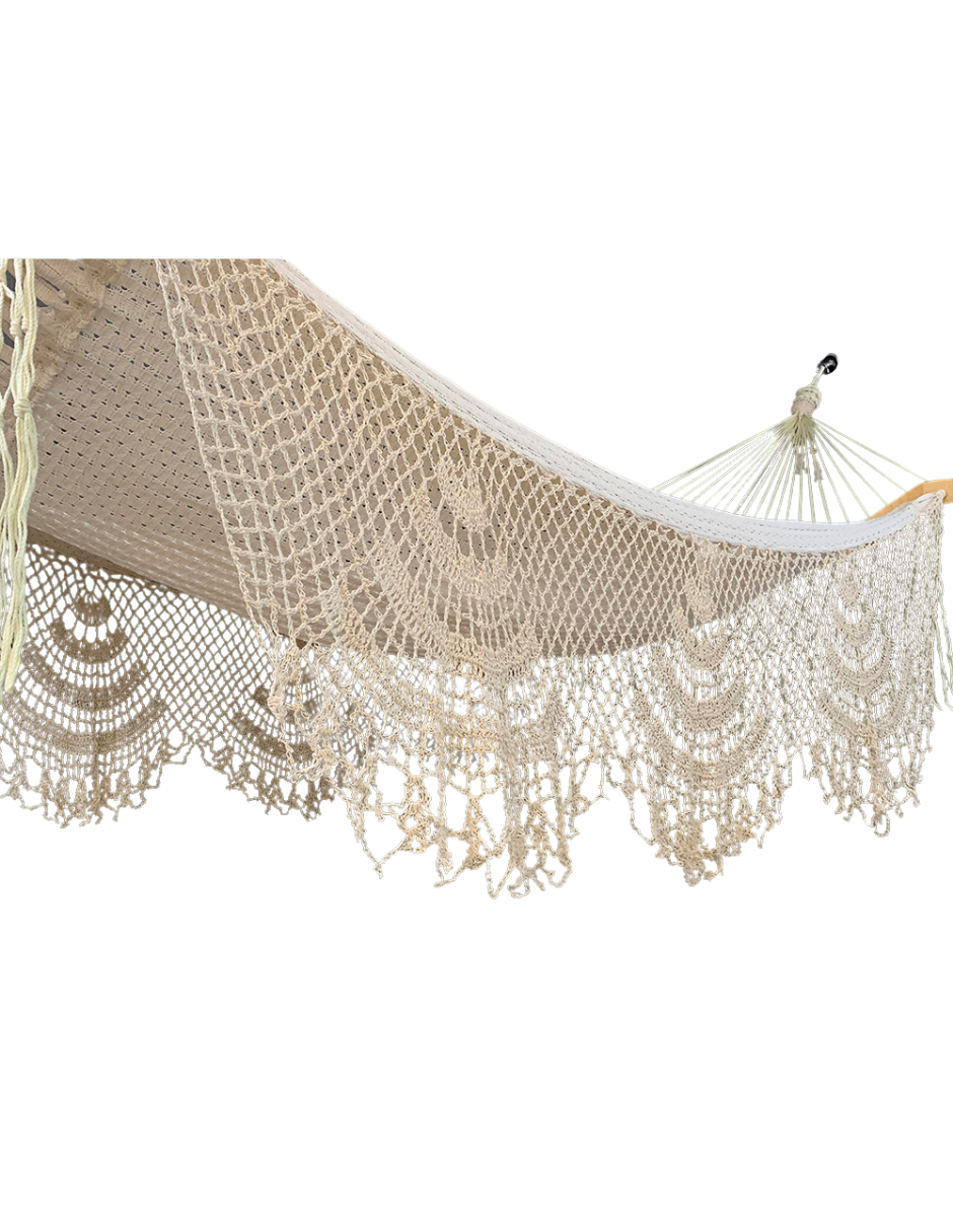 Courbe de tissu avec macramé
