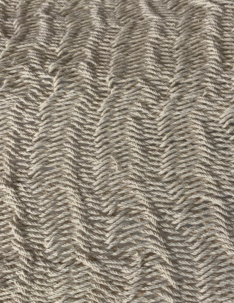 Droit avec macramé