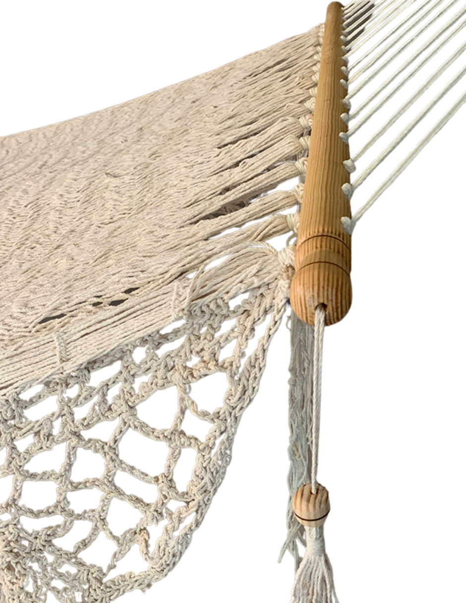 Droit avec macramé