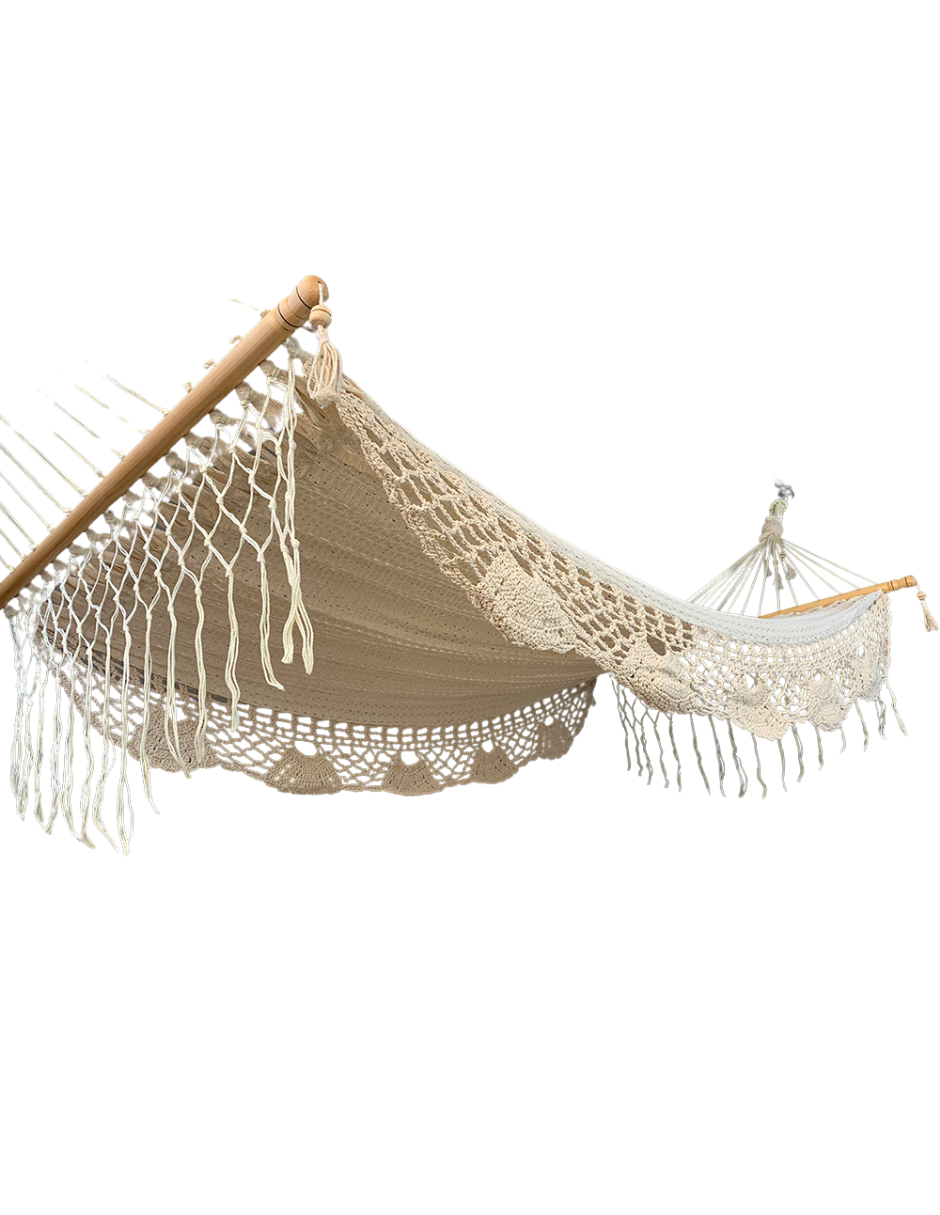 Tissu droit avec macramé