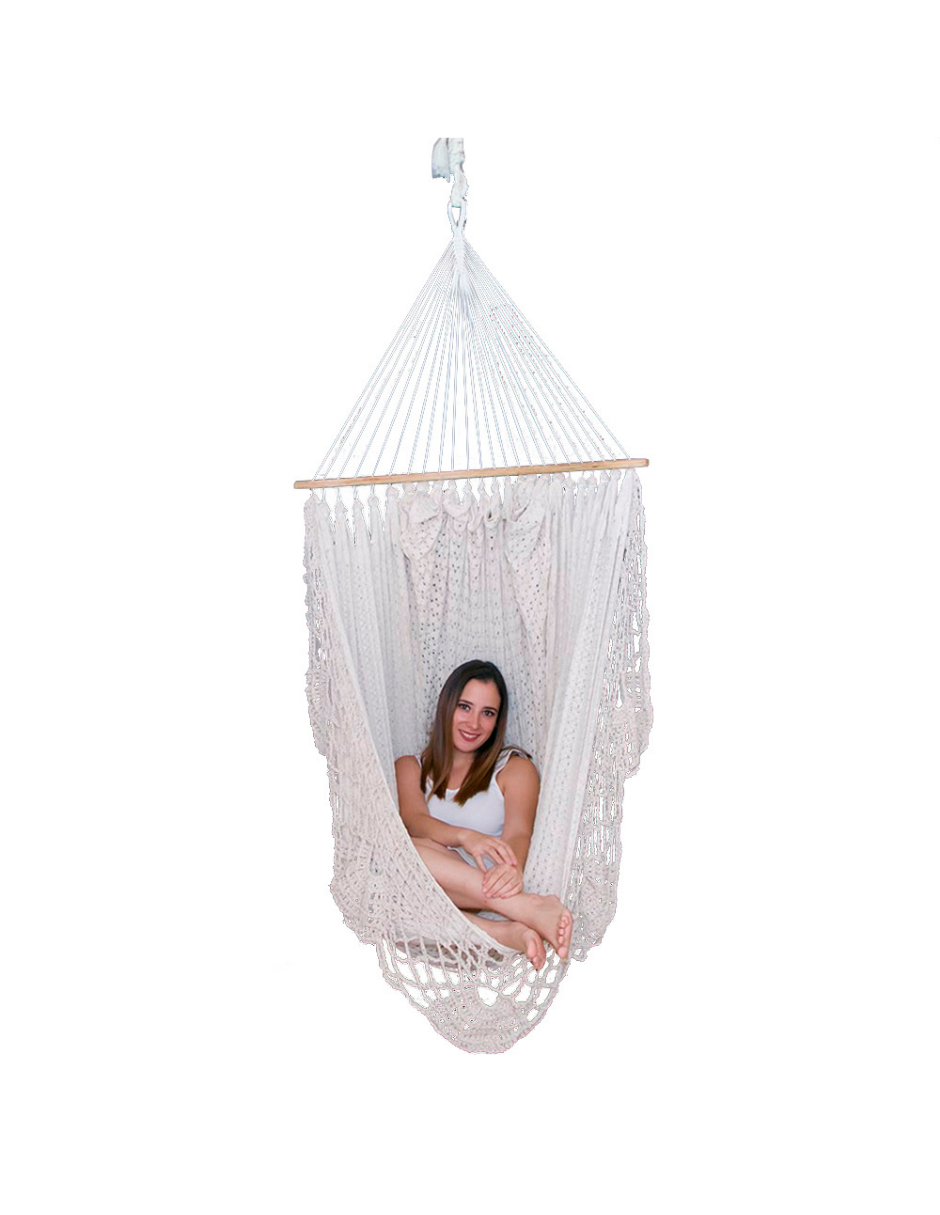 Curved Fabric with Macramé